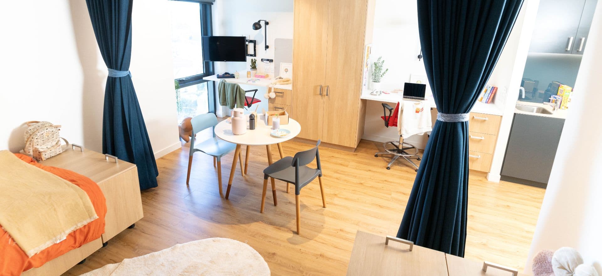 Twin Apartment